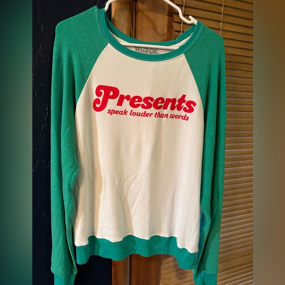 Wild fox Christmas sweater. So soft!